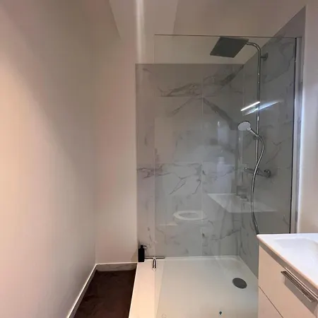 Lumineux Sur Cour A Bastille París