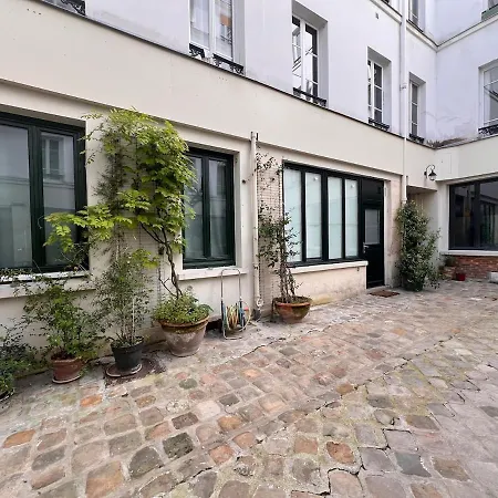 Lumineux Sur Cour A Bastille Apartmán *
