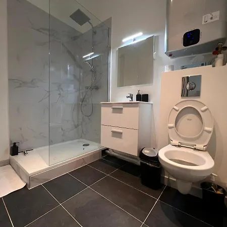 Lumineux Sur Cour A Bastille