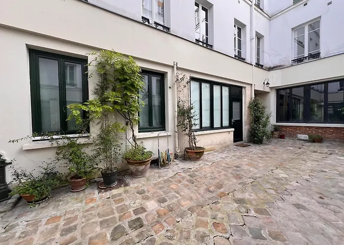 Lumineux Sur Cour à Bastille Appartement *