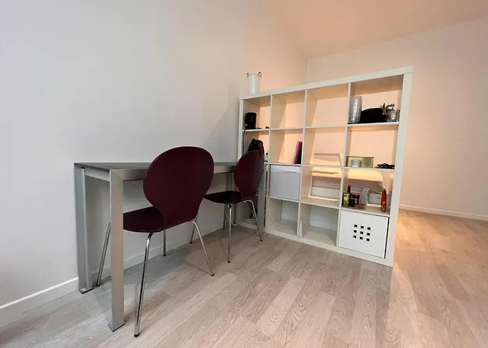 Lumineux Sur Cour A Bastille Apartman *